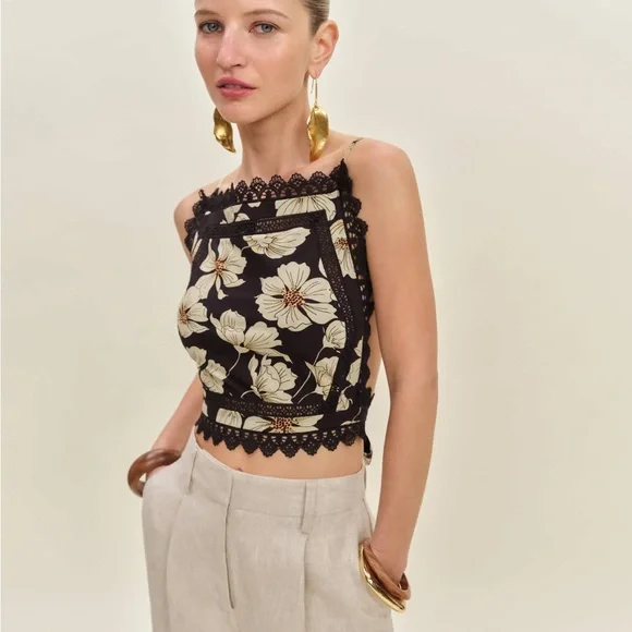 Reformation Meadow Top - Picture 3 of 5